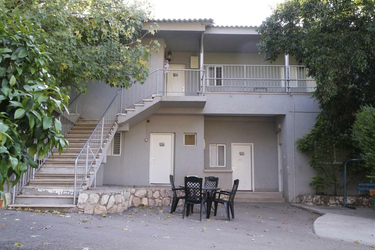 Kibbutz Beit Alfa Guest House Bet Alfa ภายนอก รูปภาพ